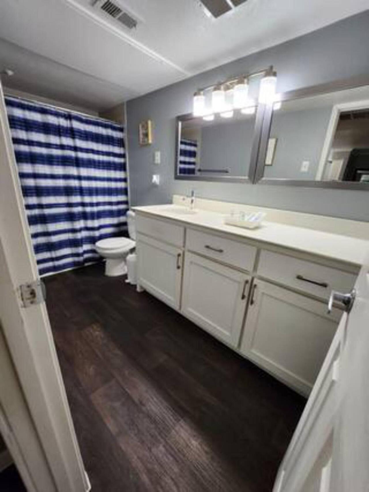 Blue Shark *B501* @ Medical Center 1Br Modern King Apartment With Private Patio Houston Luaran gambar